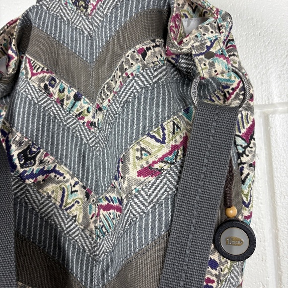 Sakroots City Canvas Tote Crossbody Chevron & Multi-Print Design - Picture 2 of 11